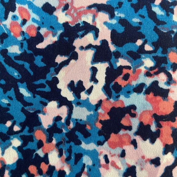 Motherhood Maternity Flowy Silhouette Tie Waist Top Gold zip Detail Size Small - Picture 3 of 9